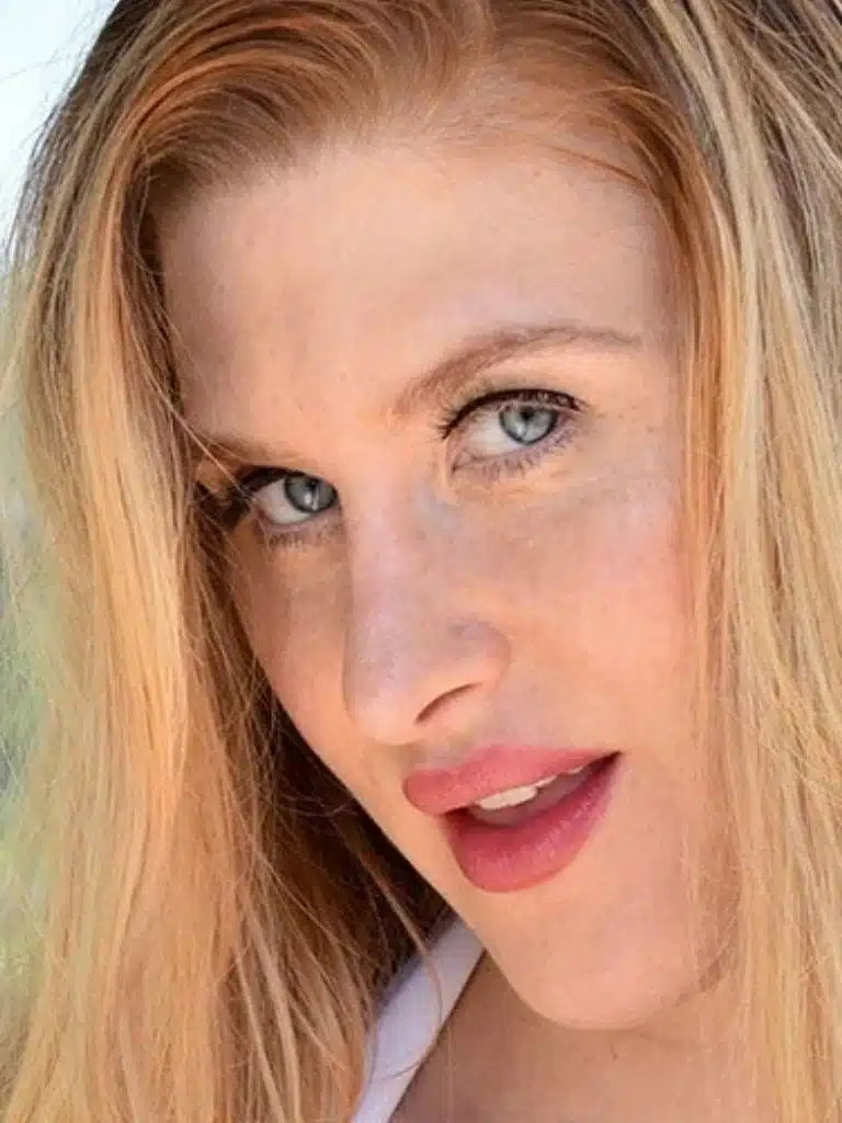 Anna Kelly Biography: Wiki, Age, Career, Height, Weight, Boyfriend, Net Worth & More